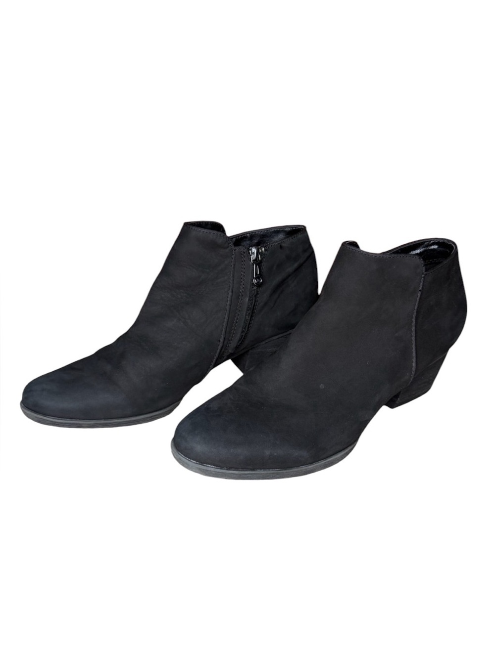 Blonde waterproof leather boots
